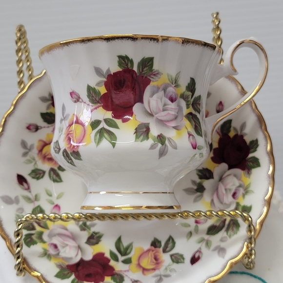 Vintage teacup and saucer  English Windsor. - Picture 4 of 7